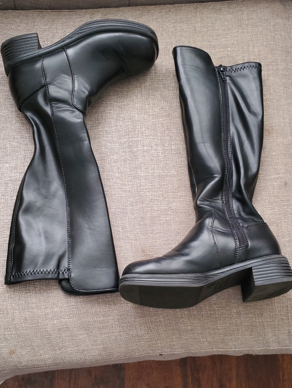 Steve Madden Black Tall Side-Zip Boots Size 13